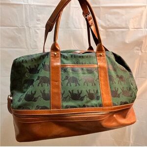 ModCloth elephant overnight bag with zipper compartment